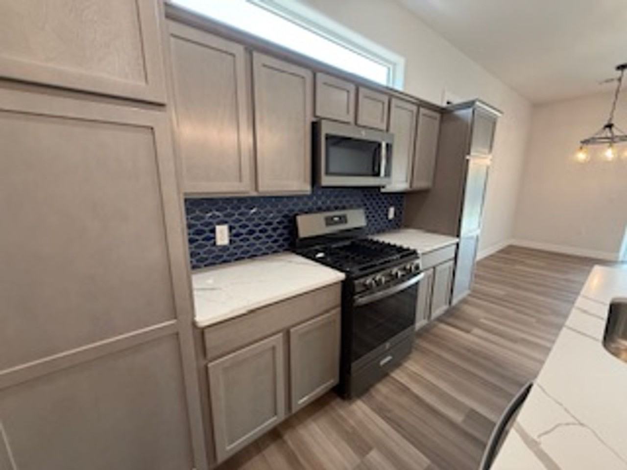 1003 N Armijo St - Photo 3 of 28