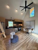 featured image of 798 Country Club Dr