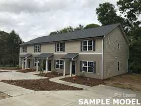 615 Hyde Park Dr Ne - Photo 1 of 1
