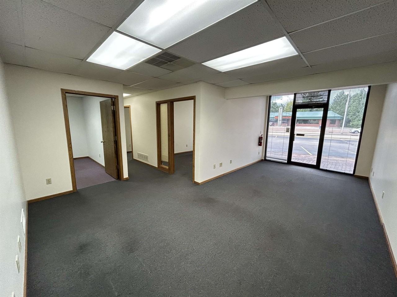 1840 Post Rd #2 - Photo 5 of 14