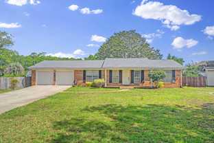 203 Elizabeth Ct - Photo 1 of 1