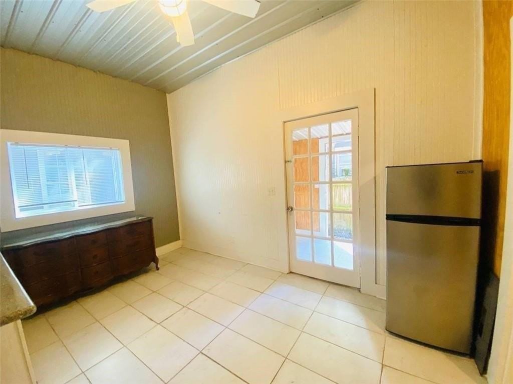 2129 Union Street #C - Photo 4 of 8