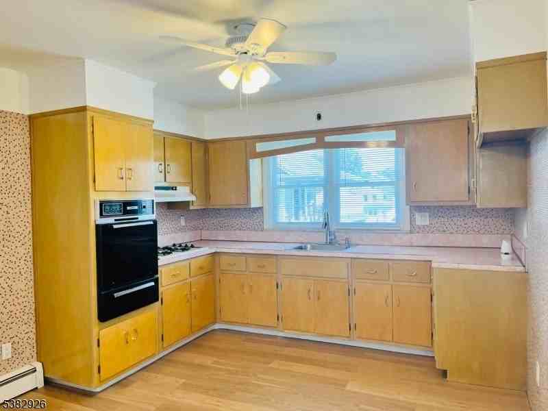 26 Pilgrim Ct - Photo 6 of 12