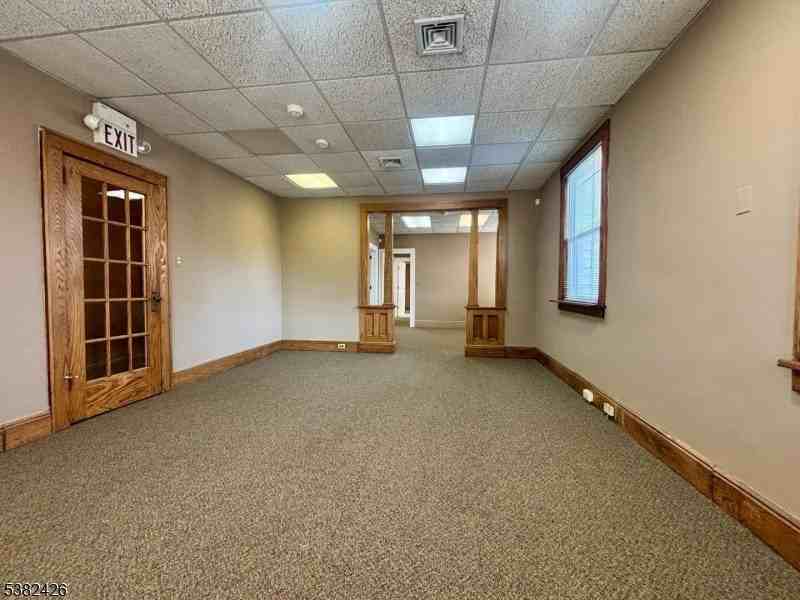 546 Washington Avenue - Photo 6 of 17