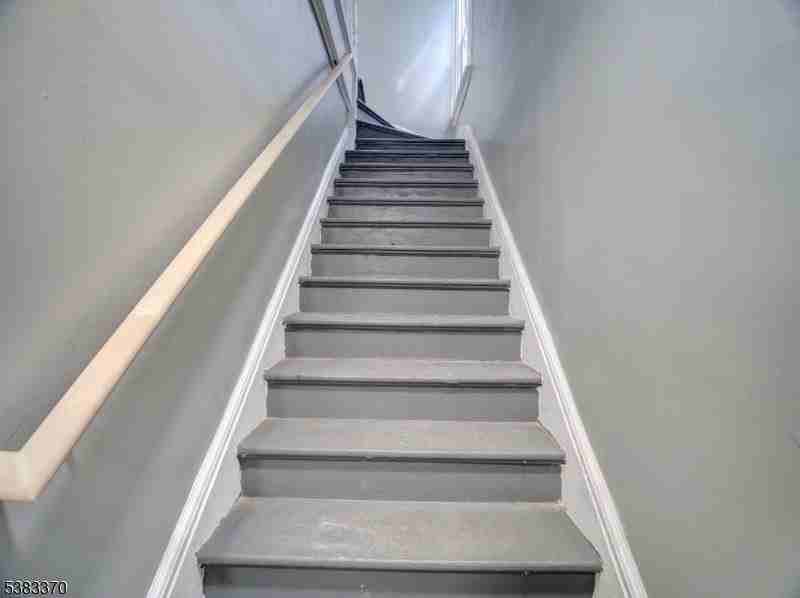 329 S 19th St - Photo 3 of 14