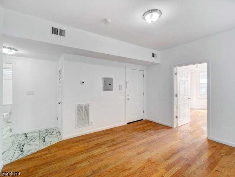 329 S 19th St - Photo 7 of 14