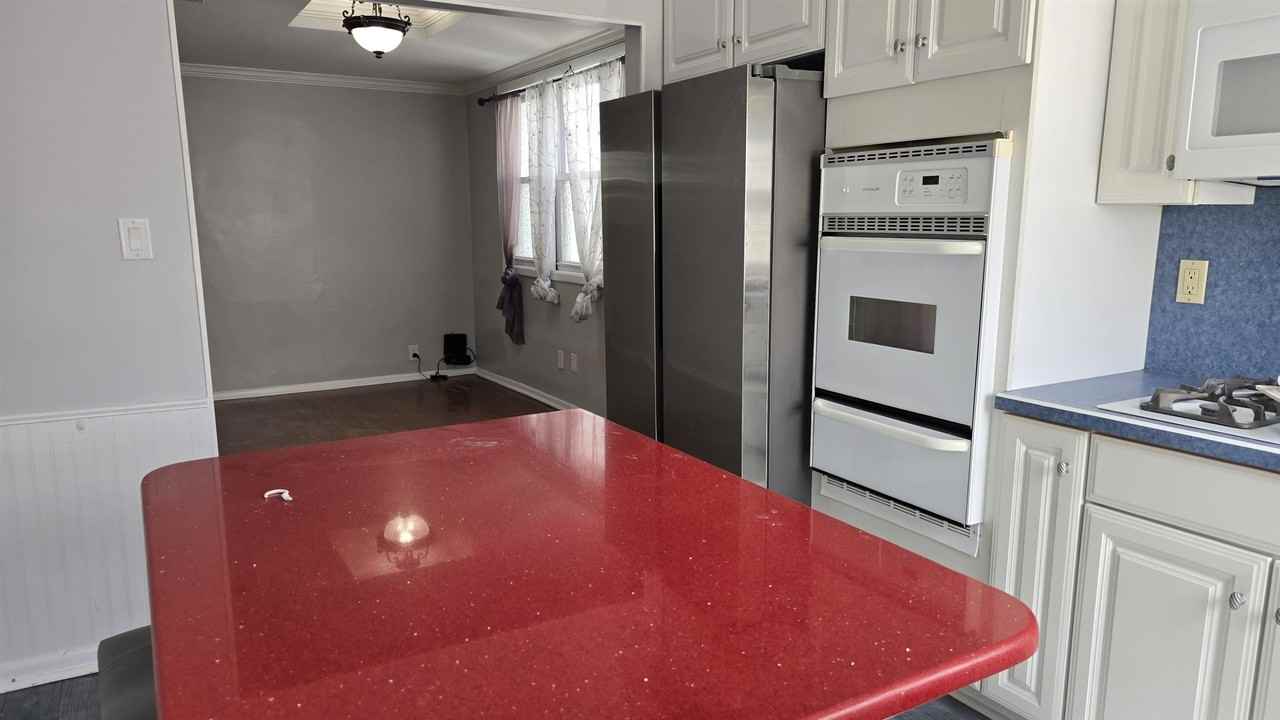 120 W 13th St #1 - Photo 3 of 16