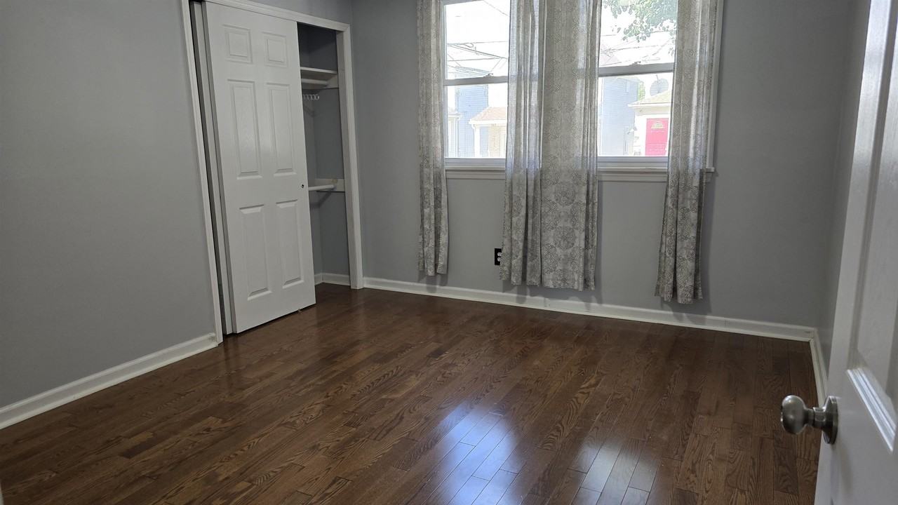 120 W 13th St #1 - Photo 6 of 16