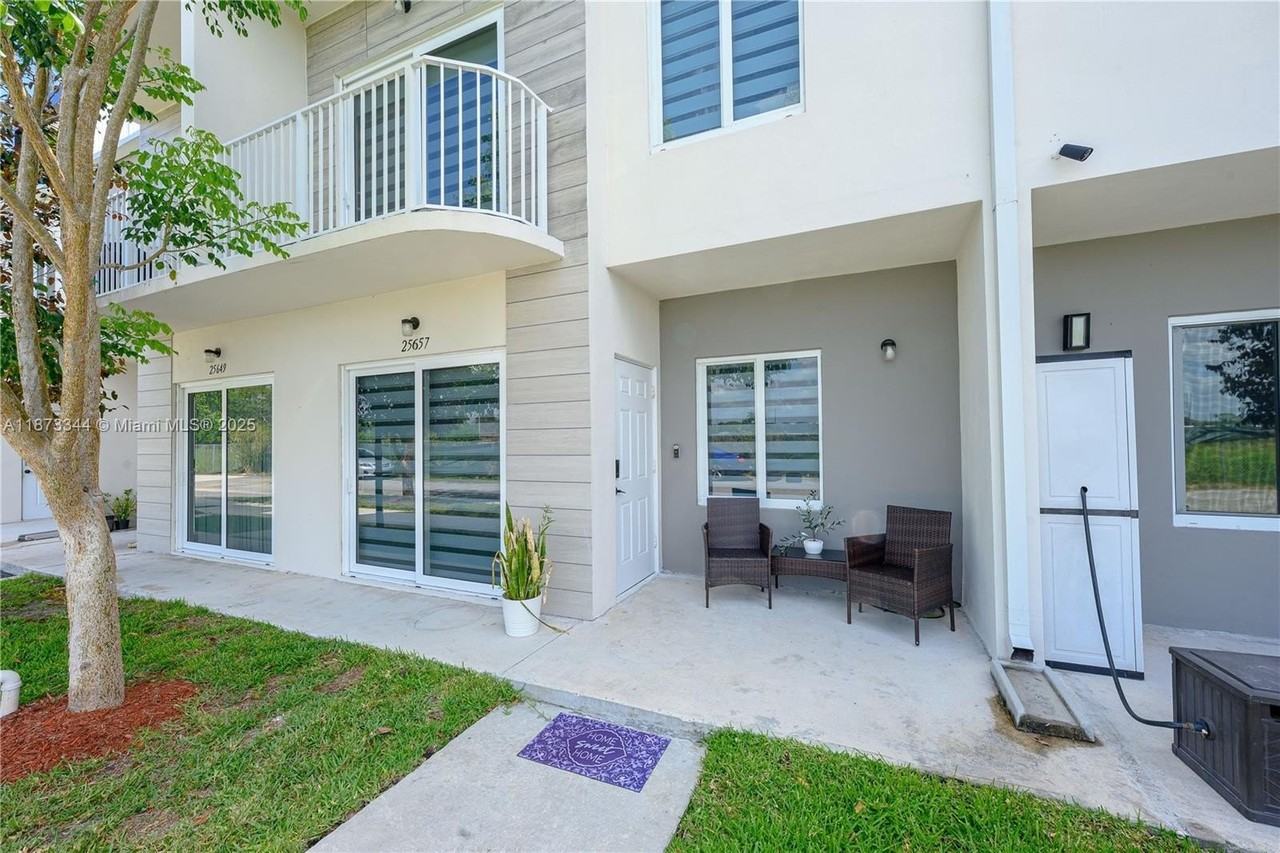 25689 Sw 144th Ave - Photo 4 of 28