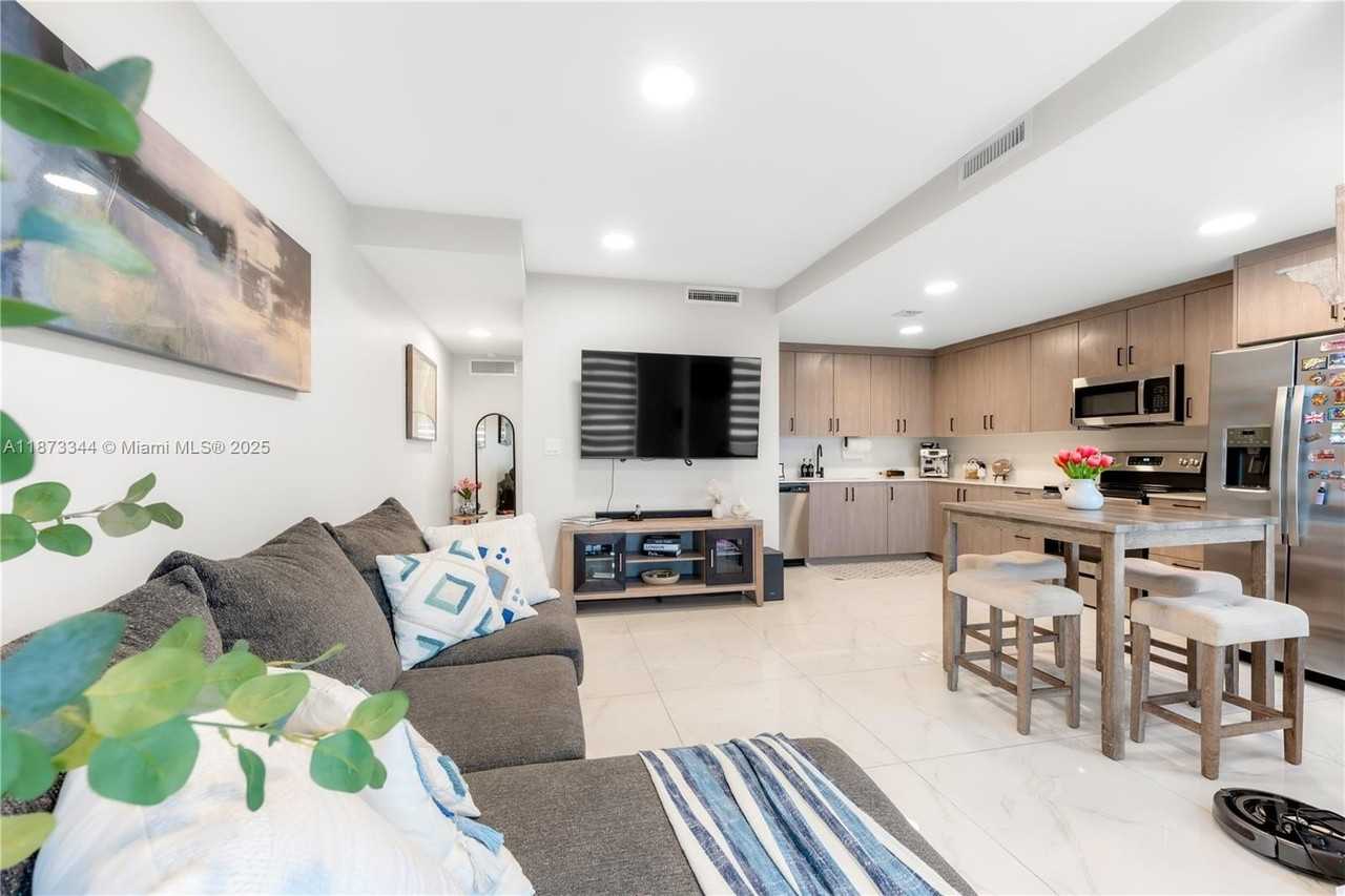 25689 Sw 144th Ave - Photo 5 of 28