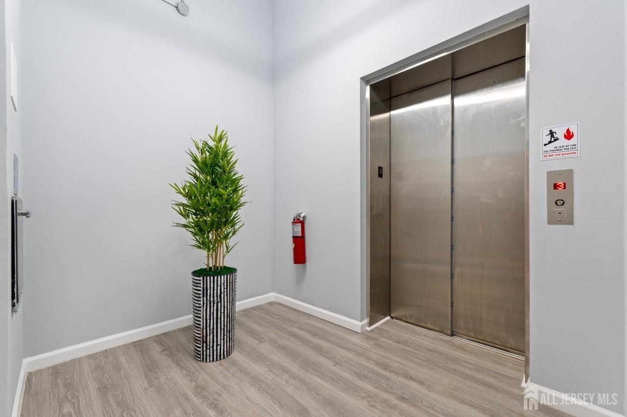 226 New Brunswick Ave #206 - Photo 4 of 16