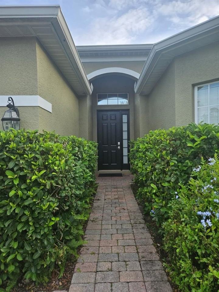 3476 Gerber Daisy Ln - Photo 2 of 22