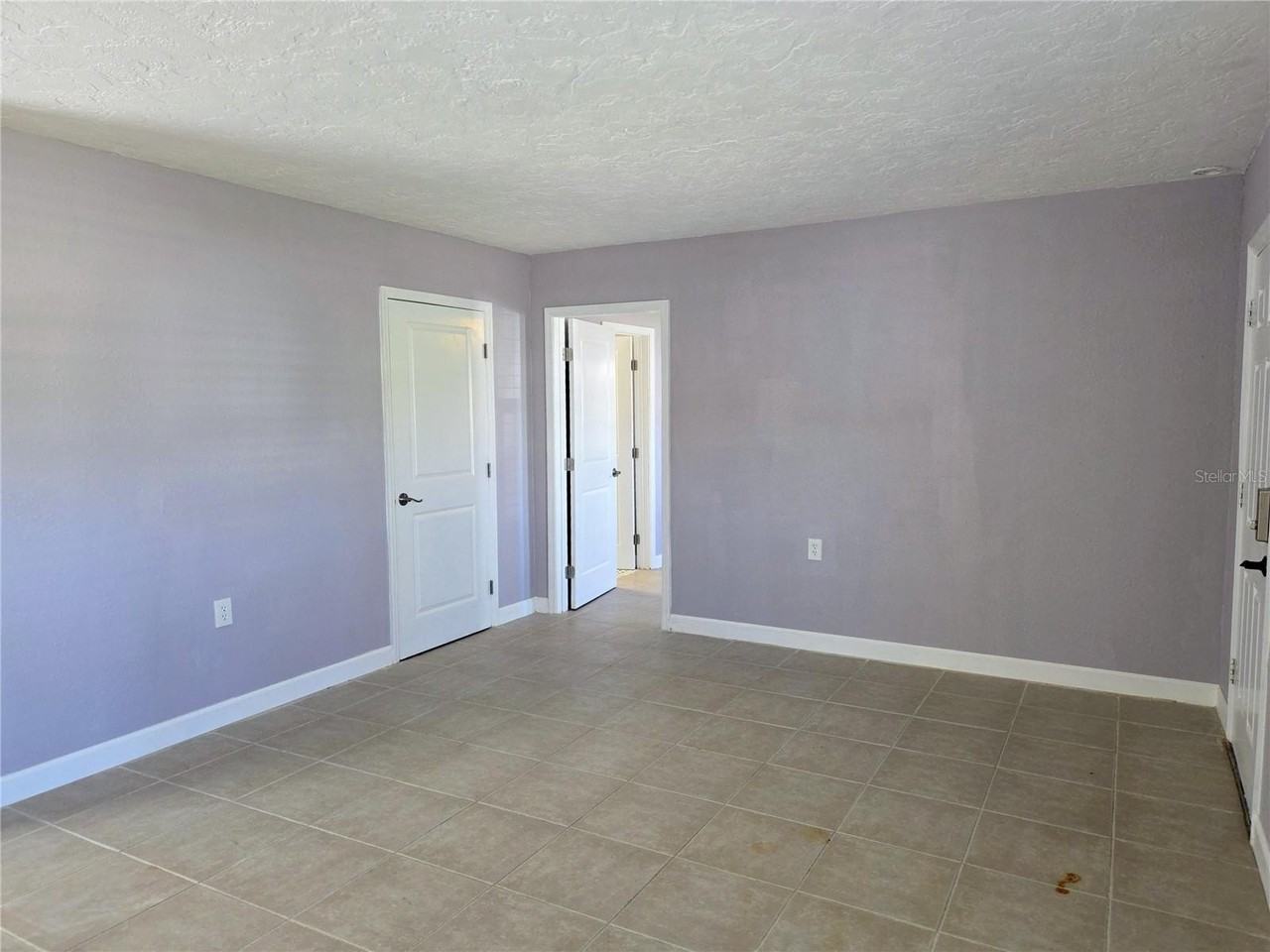 350 80th Ave - Photo 7 of 29