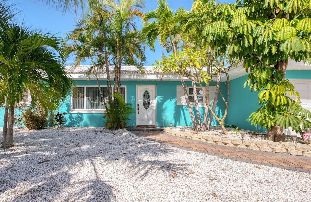 4222 Miller Dr - Photo 4 of 50