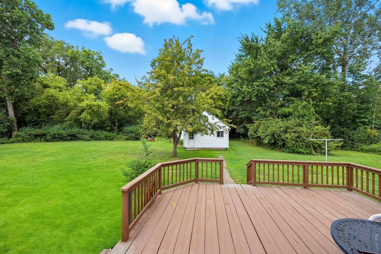 38351 Dequindre Rd - Photo 2 of 25