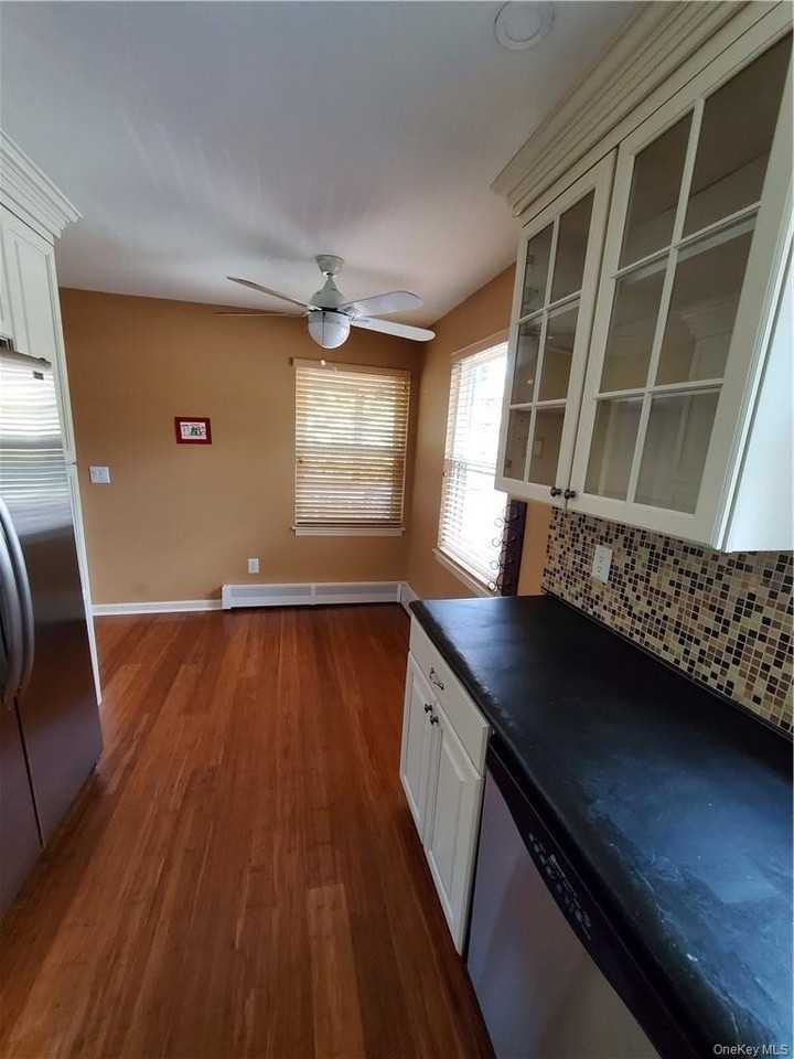 972 Sierra Vista Ln - Photo 7 of 16