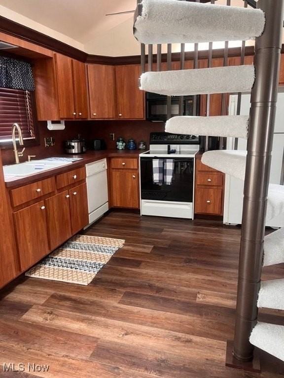 33 Billow Beach - Photo 2 of 13