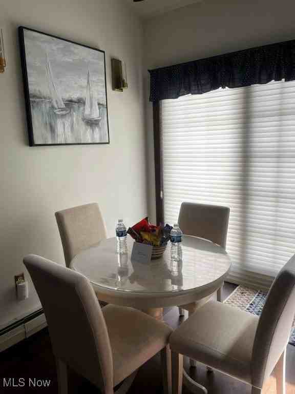 33 Billow Beach - Photo 5 of 13