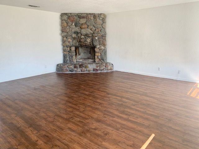 45145 Royal Dr - Photo 2 of 13