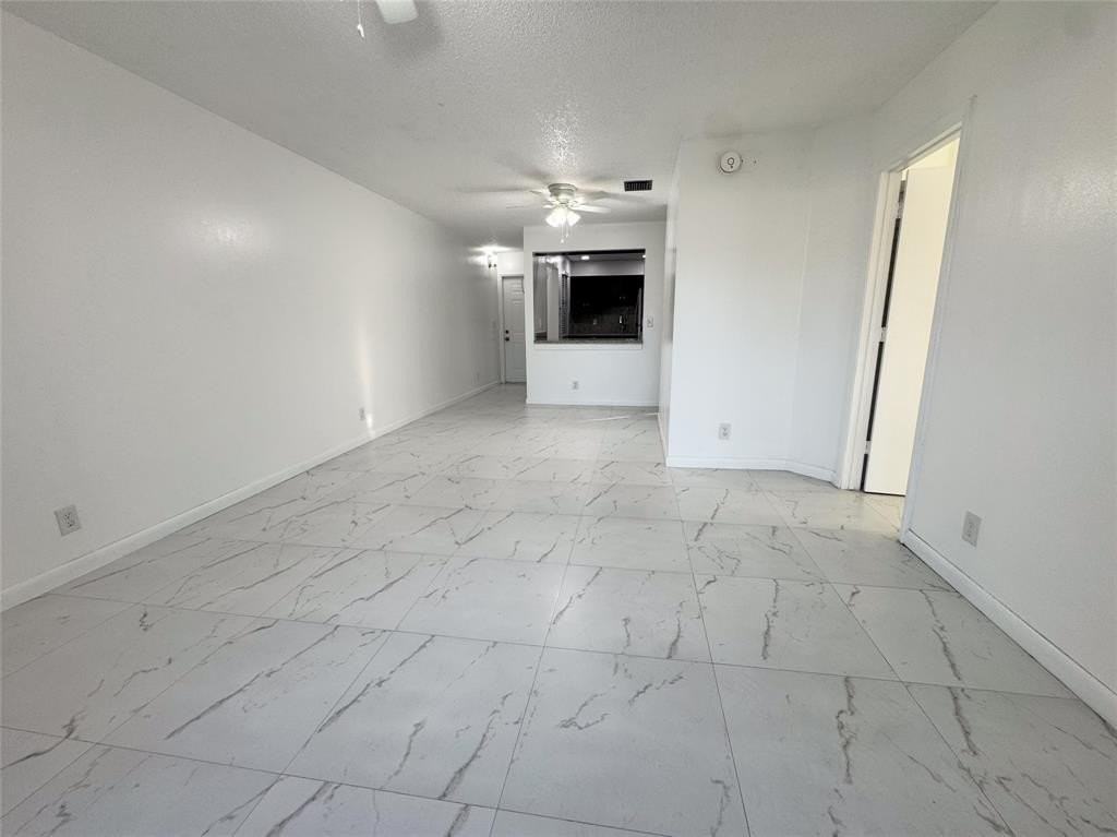 10687 Royal Palm Blvd - Photo 6 of 19