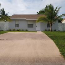 423 W Mango St - Photo 1 of 1
