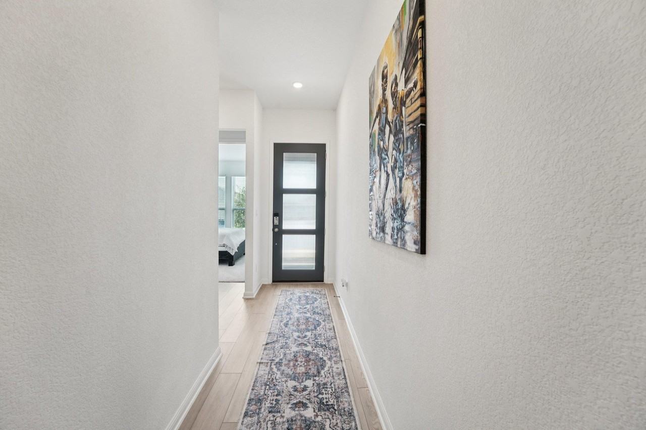 6411 Dragride Rd - Photo 2 of 32