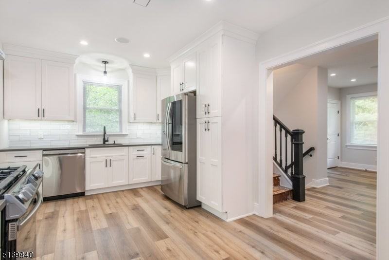 31 Oak Grove Road - Photo 4 of 34