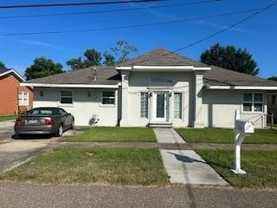 2325 Lyndell Dr - Photo 1 of 1
