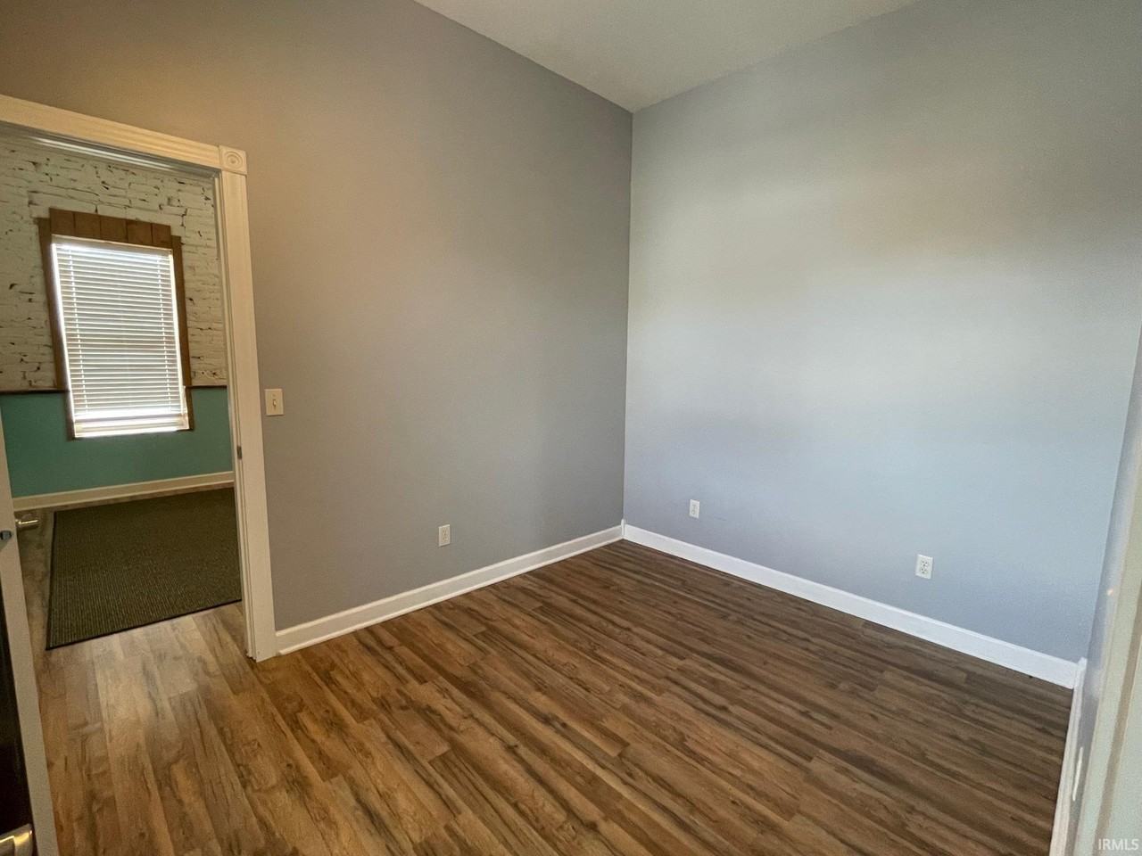 1202 W Main St - Photo 4 of 9