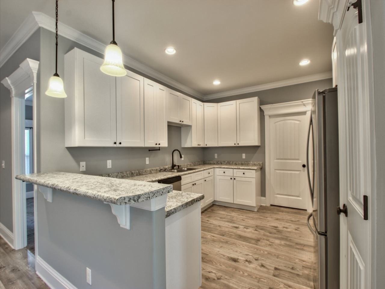 114 Carousel Cir - Photo 6 of 35