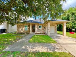 featured image of 1124 Chicago Ave