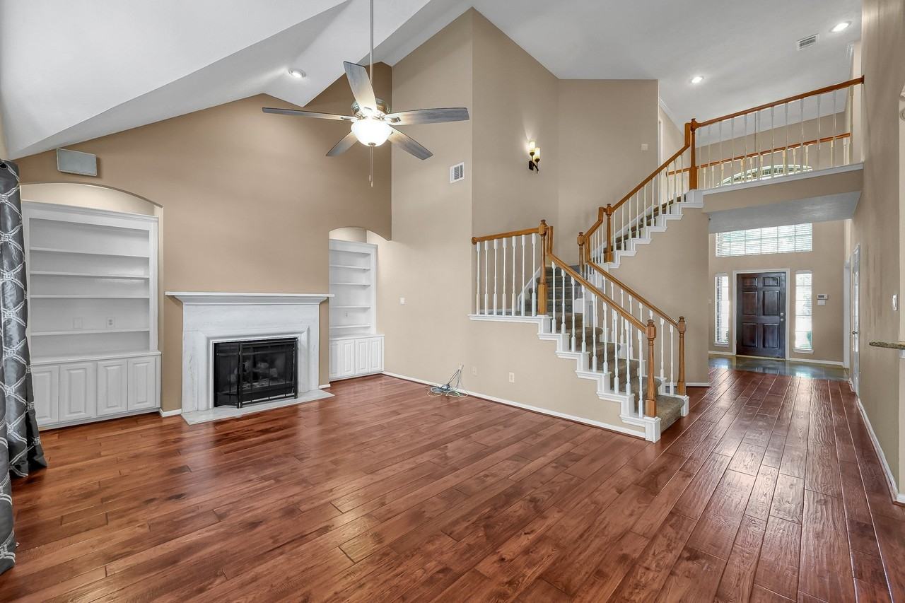 30118 Bashaw Drive - Photo 2 of 23