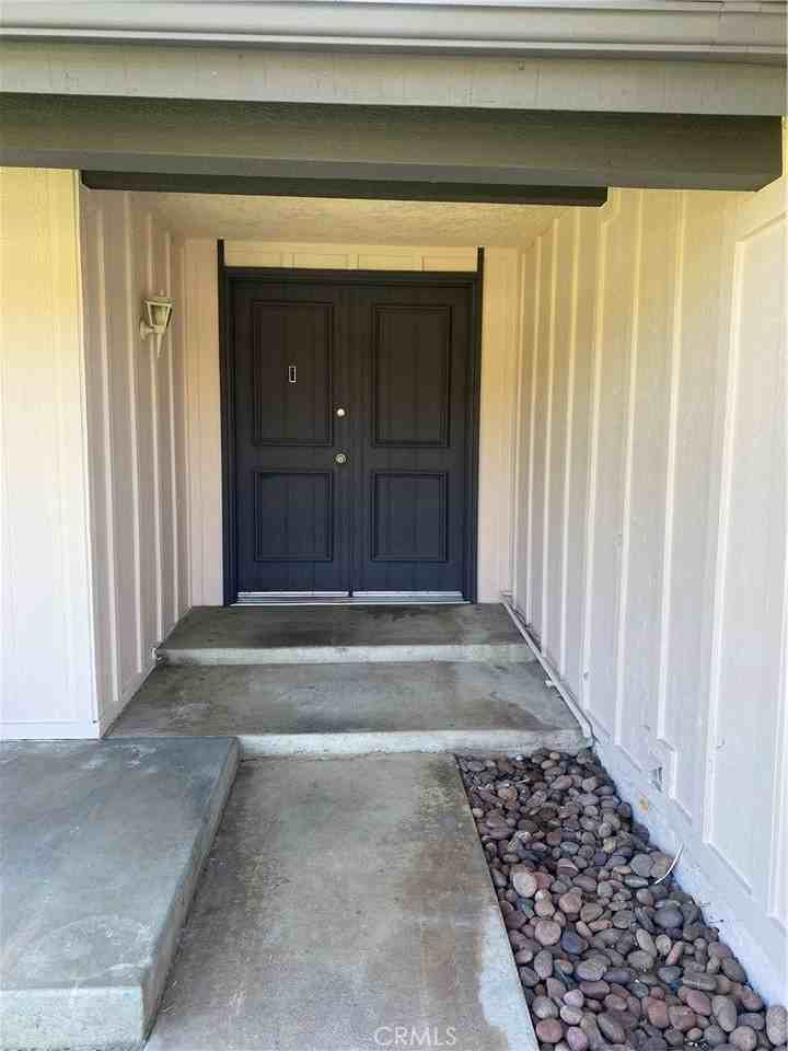 710 Sandy Court - Photo 3 of 16