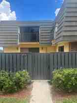 1014 10th Way - Photo 1 of 1