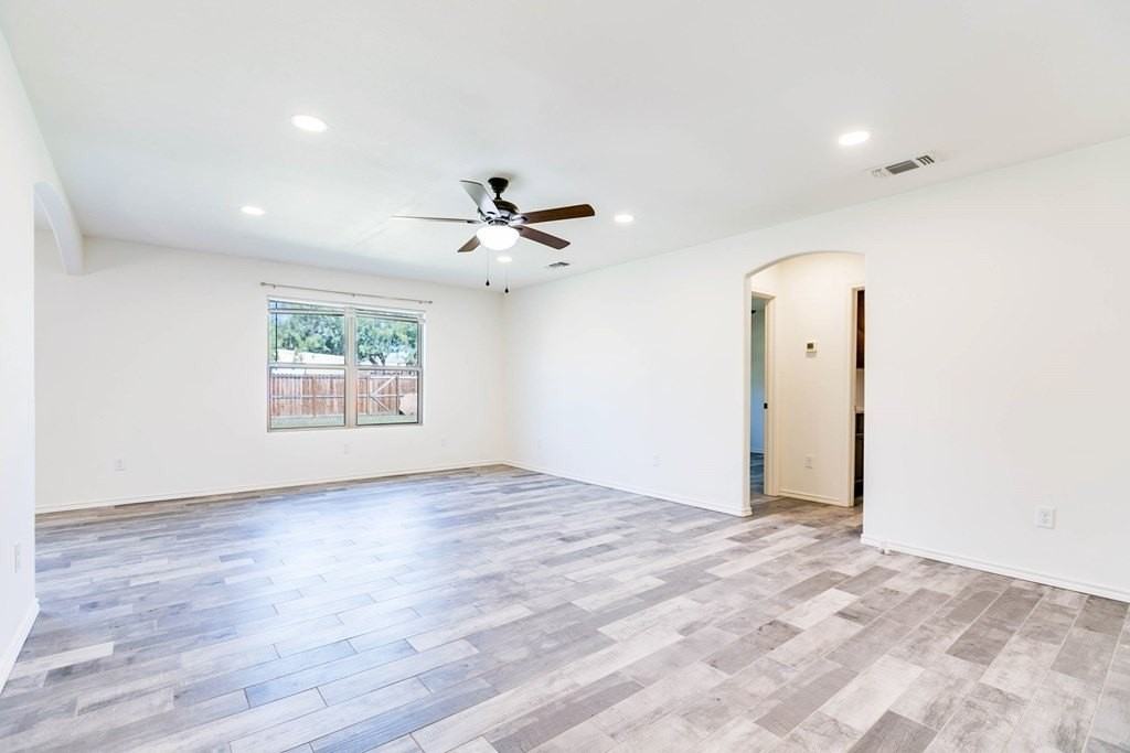 6 Goodfellow Ave - Photo 7 of 28