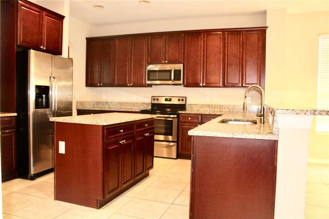 12647 Arley Dr - Photo 3 of 23