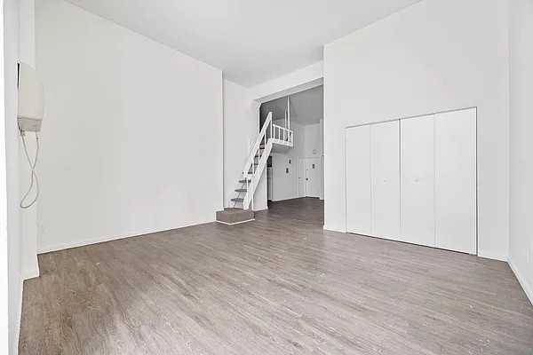 William St & John St #307 - Photo 4 of 7