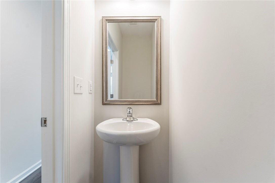 105 Weaver Way - Photo 4 of 17