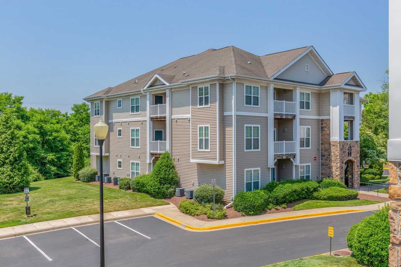 Clearbrook Apartments - Photo 7 of 27