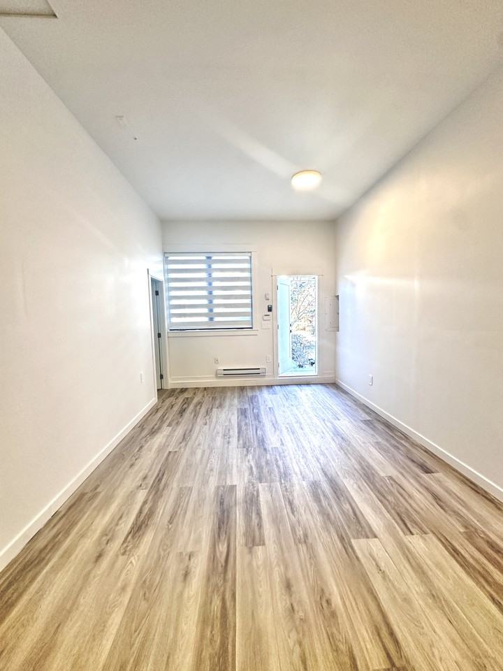 7605 16th Avenue - Photo 3 of 10