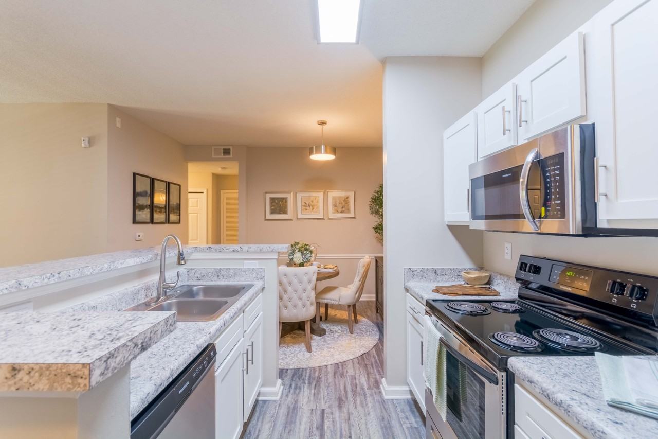 Enclave at Wolfchase - Photo 5 of 32