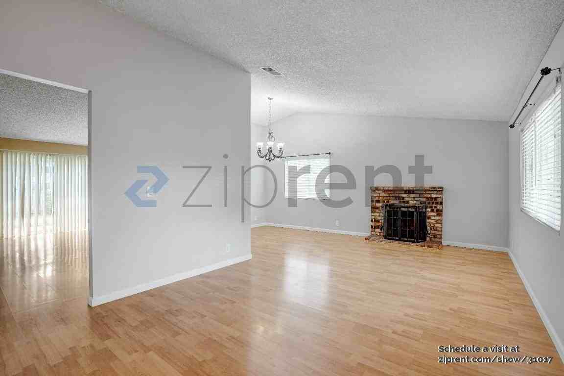 619 Barnacle Way - Photo 4 of 24