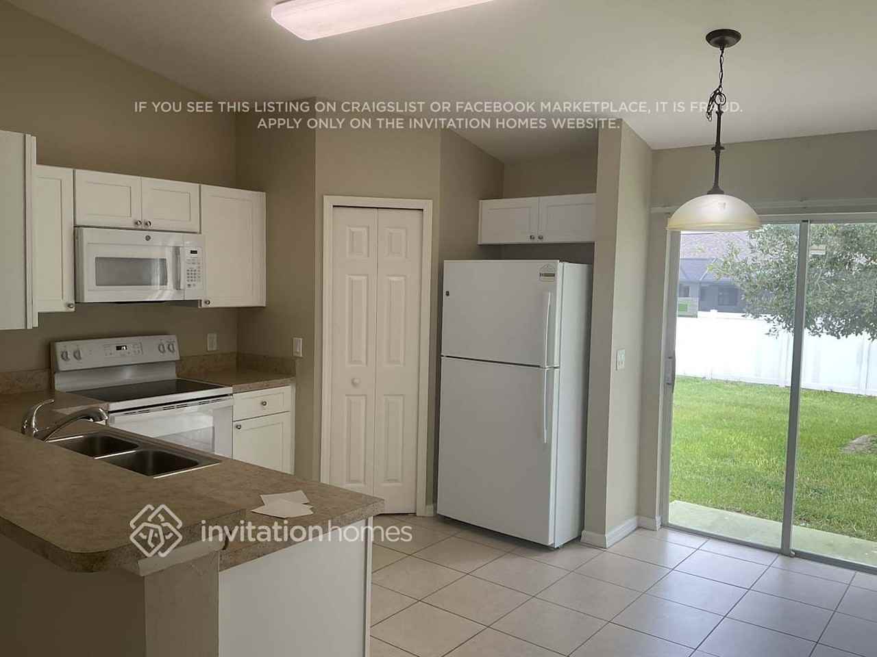 421 Nw 1st Ave - Photo 3 of 11