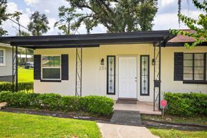 featured image of 236 S Lipona Rd