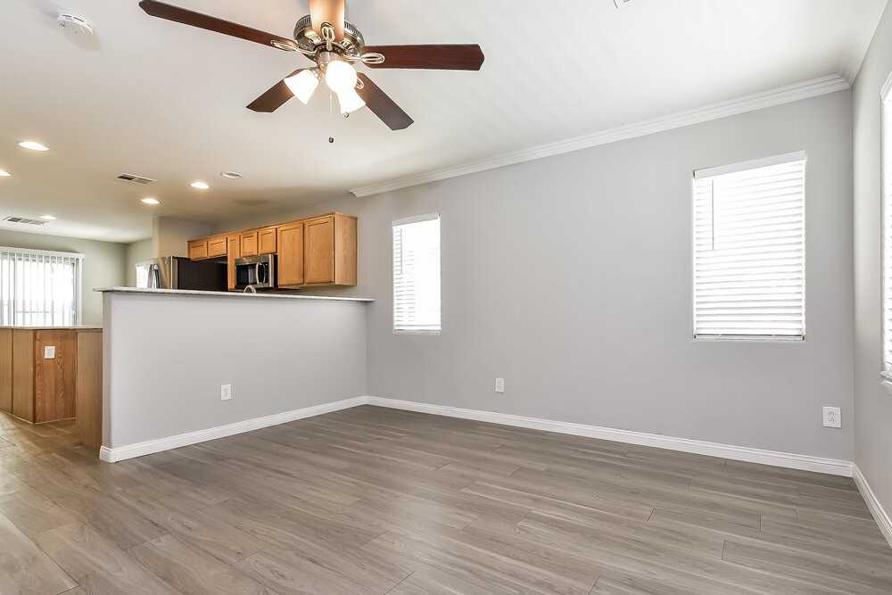 9526 Grandview Spring Avenue - Photo 5 of 17