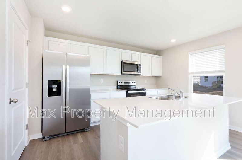 5607 153rd St - Photo 6 of 30