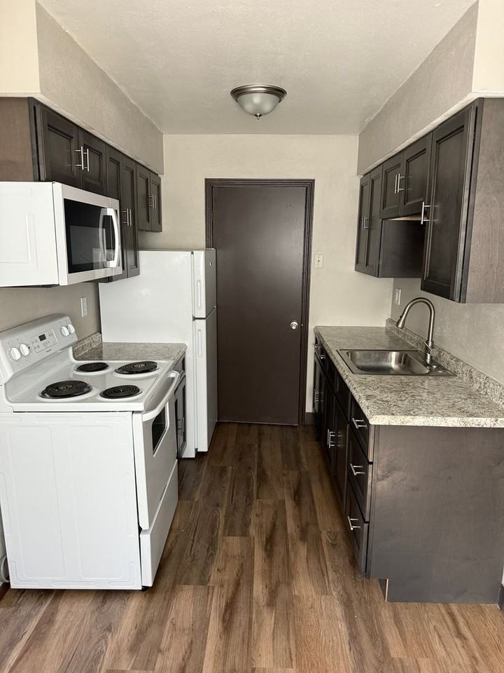 Brookside Apartments - Photo 6 of 25
