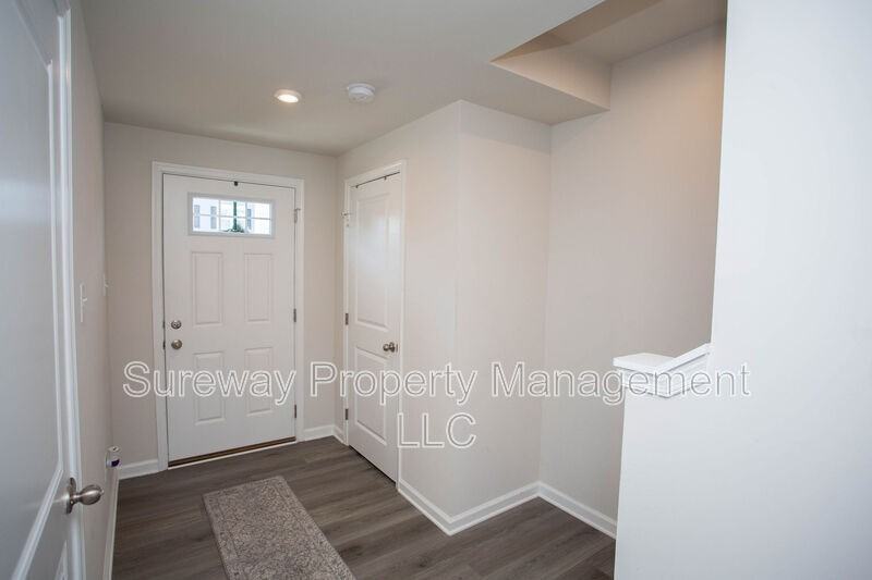 9 F Floyd Ave - Photo 3 of 40