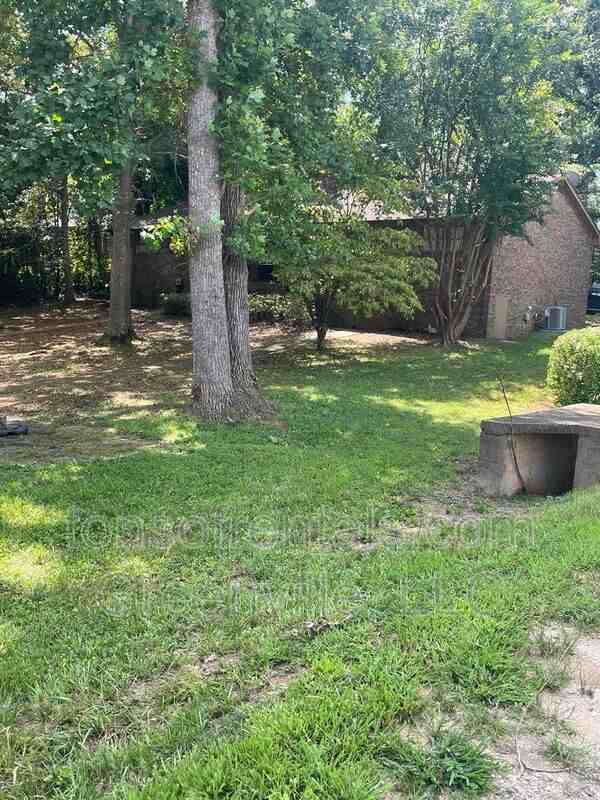 100 Pinebrook Rd - Photo 2 of 14