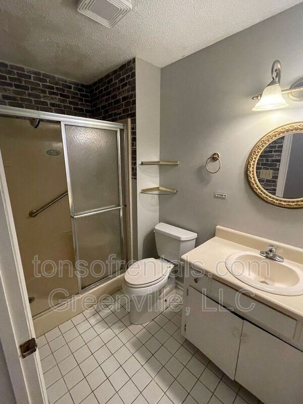 100 Pinebrook Rd - Photo 5 of 14